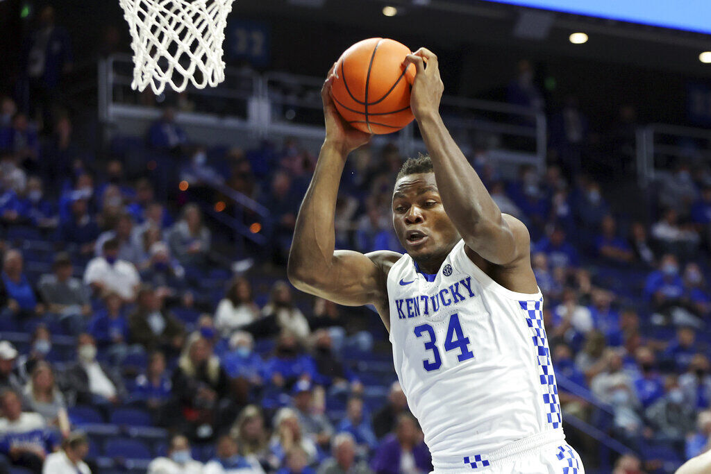 KENTUCKY: F Oscar Tshiebwe (West Virginia)